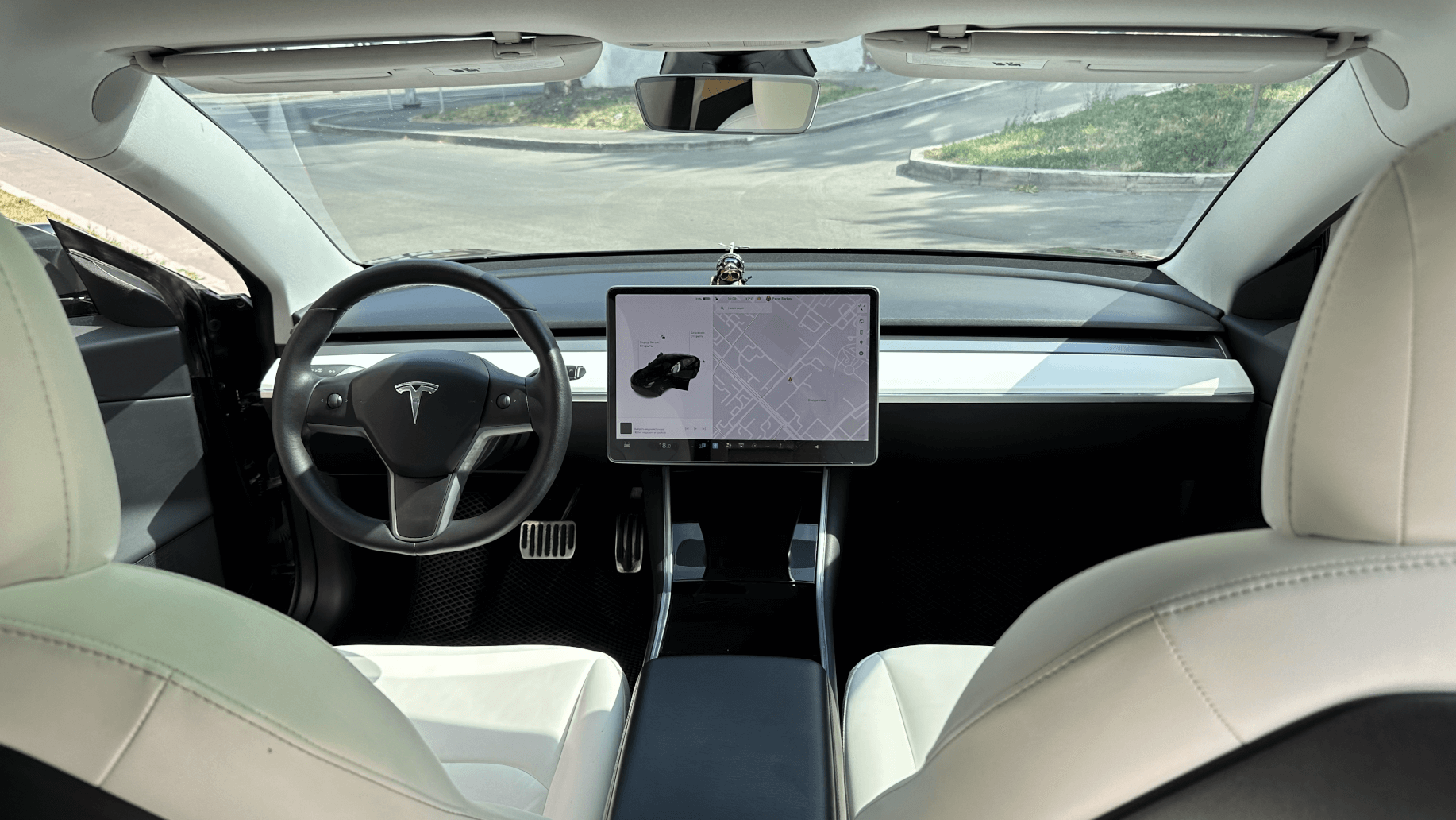Tesla Model 3 2020 (фото 3)