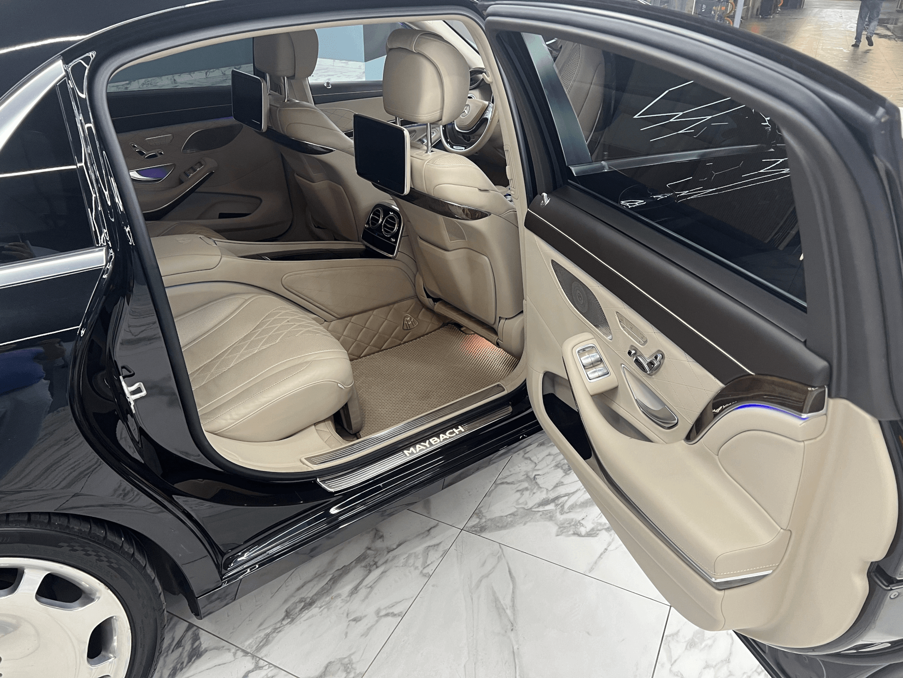 Mercedes-Benz S Maybach 2019 (фото 3)