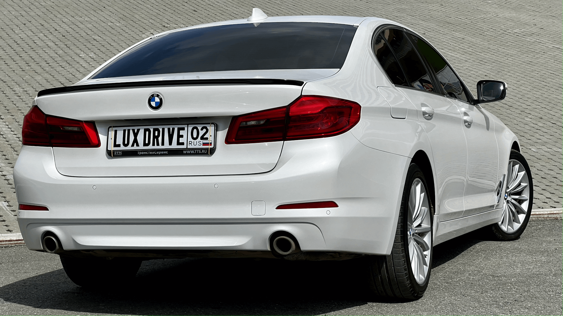 BMW 5 520i 2019 (фото 4)