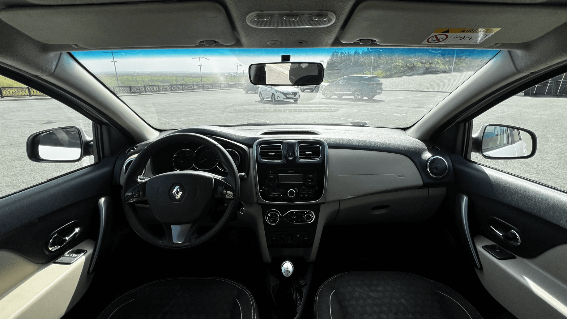 Renault Logan Lux 2019 (фото 6)