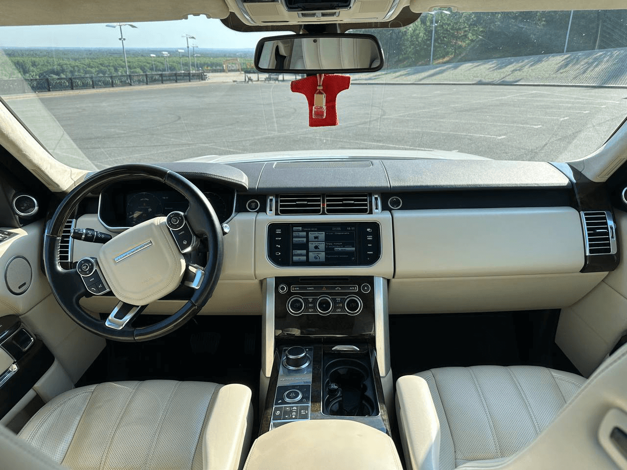 Land Rover Range Rover Vogue 2015 (фото 3)