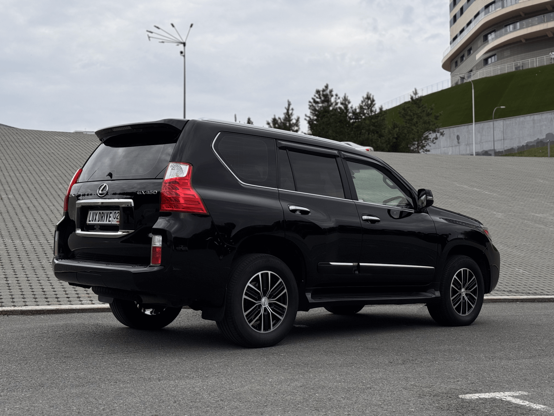 Lexus GX 460 2014 (фото 2)