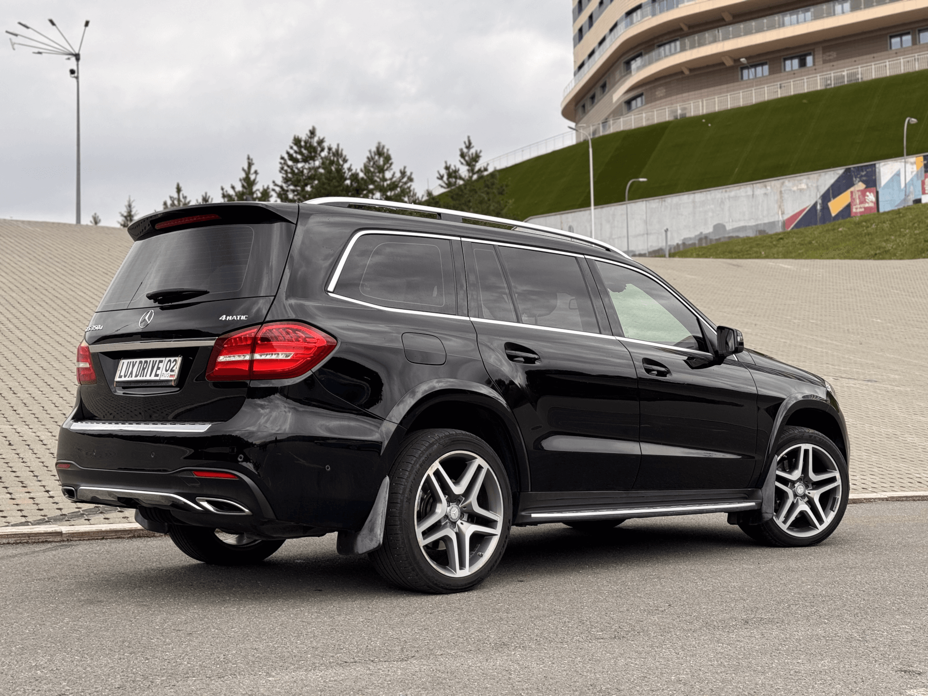 Mercedes-Benz GLS 350 D 4Matic 2017 (фото 2)