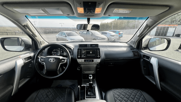 Toyota Land Cruiser Prado Elegance 2022 (фото 12)